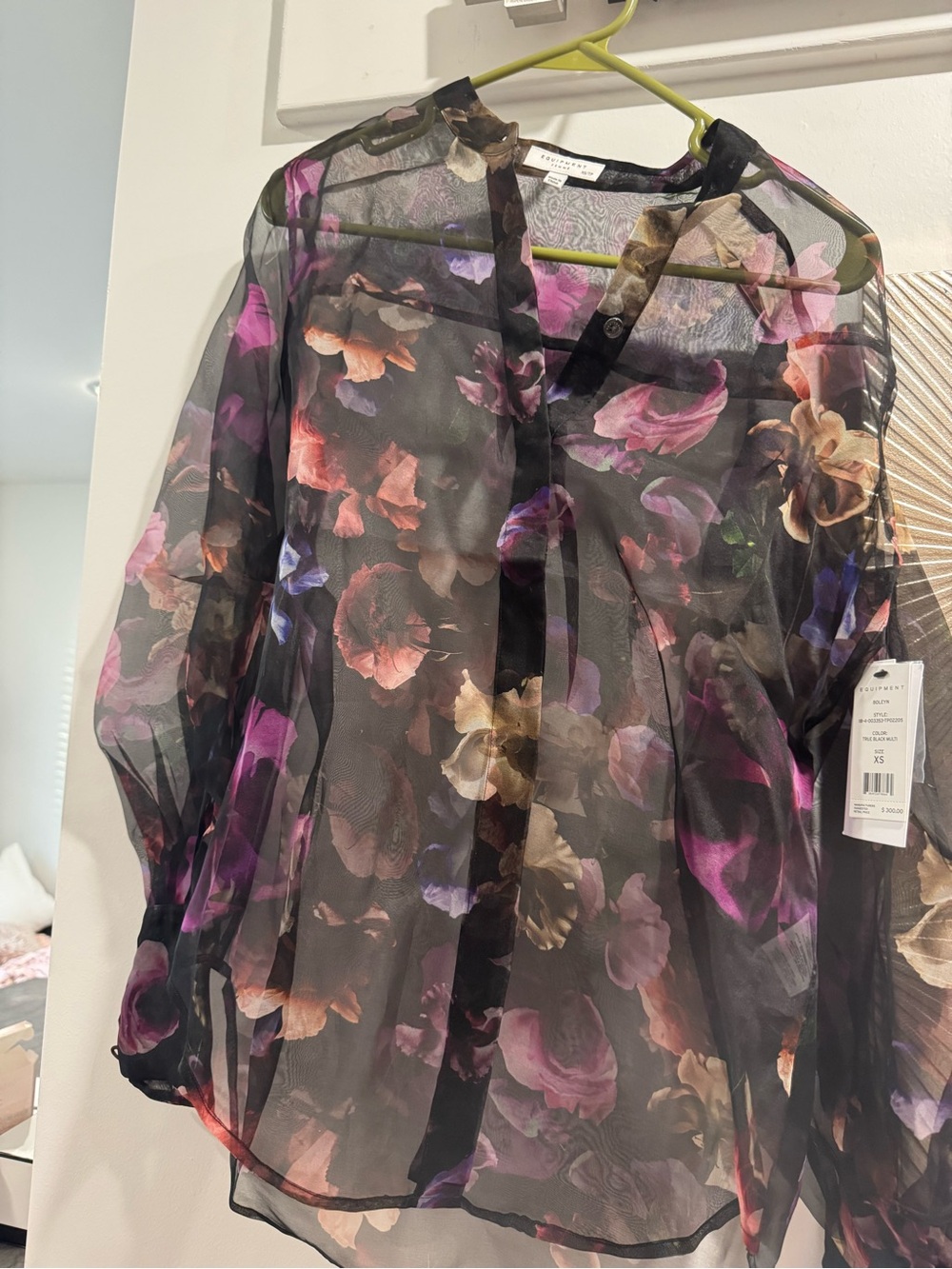 Gorgeous new NWT equipment 100% silk Floral Button-Front Blouse - Black Floral
